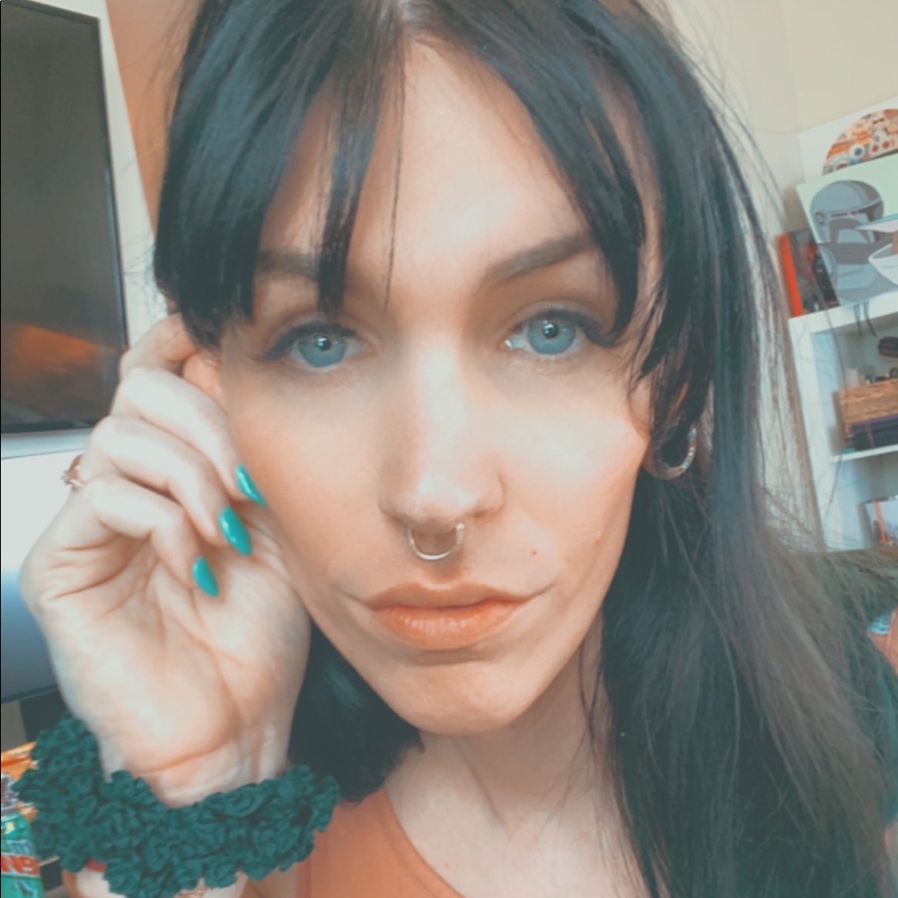 Meet your Posher, Jaina